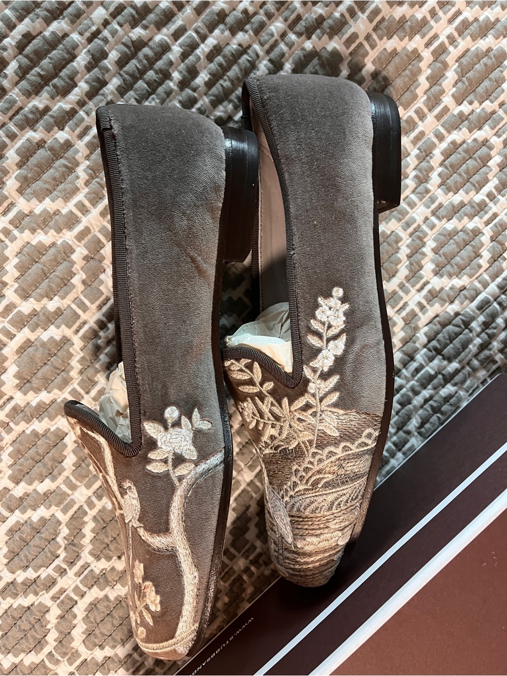 Gracie by Stubbs and Wootton Embroidered Velvet Loafers in Brown size 8 - Picture 6 of 11